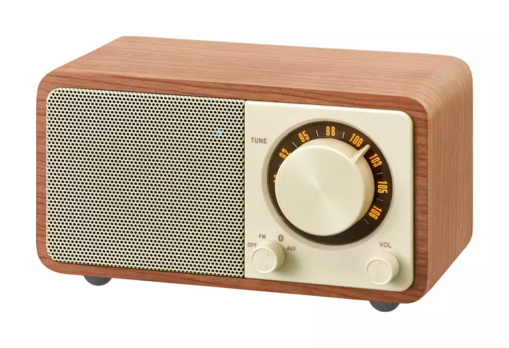 SANGEAN WR7 PÖYTÄRADIO PÄHKINÄ (VAALEA PUU) - Analoginen radio - 4711317995021 - 1