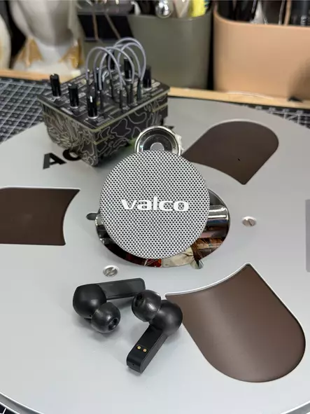 VALCO NL25 ANC LANGATTOMAT NAPPIKUULOKKEET HARMAA/MUSTA - Nappikuulokkeet - 6429811249134 - 2