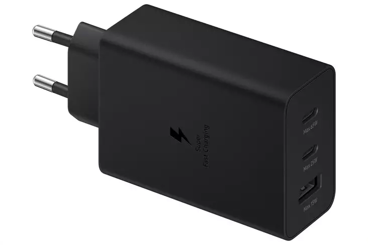 SAMSUNG EP-T6530 65 W USB-C-/USB-A-LATURI 3 PORTTIA - Kaapelit ja laturit - 8806092673885 - 2