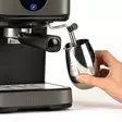 BLACK+DECKER ESPRESSOKEITIN 20 BAR ES9200060B - Erikoiskahvinkeittimet / kahviautomaatit - 8432406200067 - 3